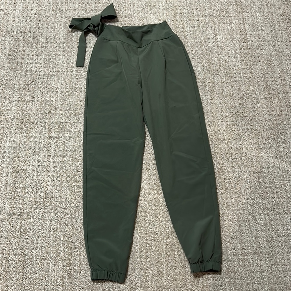 Youth Large Olive Green Joggers.